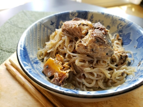 【独居自炊】サバ缶と糸こんにゃくの炒り煮